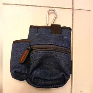 NWOT Multi-Purpose Debim Pouch W/ Carabiner.